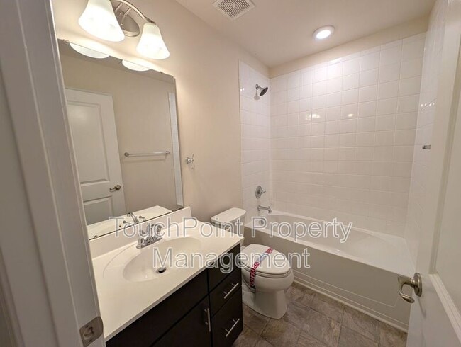 Building Photo - 4061 Zilker Park Dr