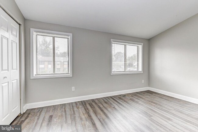 Building Photo - 6559 Frietchie Row