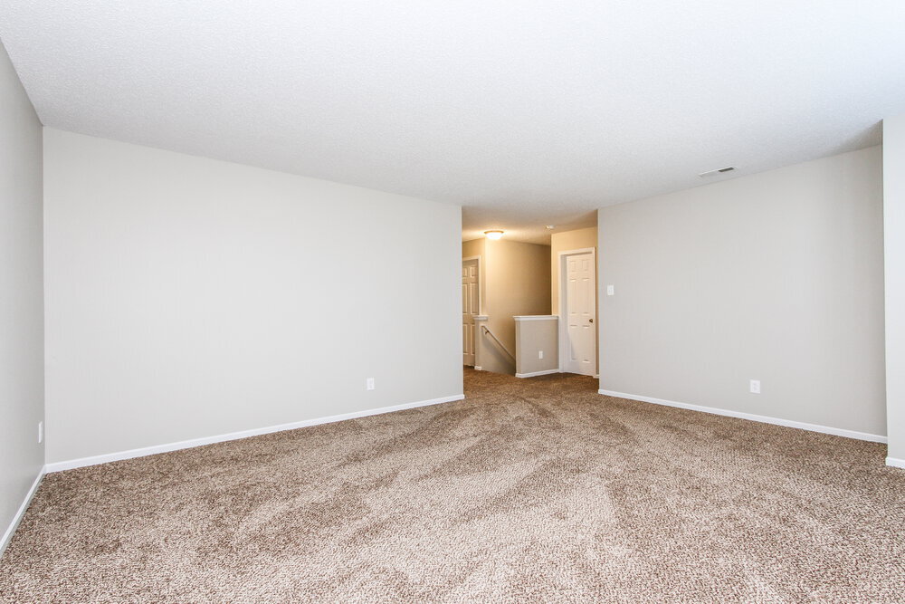 Building Photo - 738 Rosea Ct