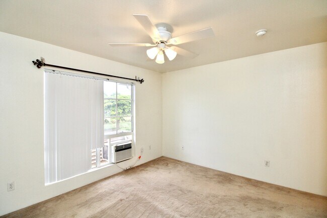 Building Photo - 94-692-692 Lumiauau St