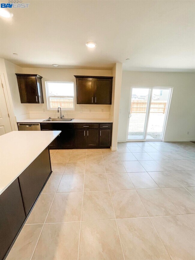 Building Photo - 2280 Craig Ct