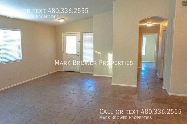 Building Photo - 4059 E Wagon Cir