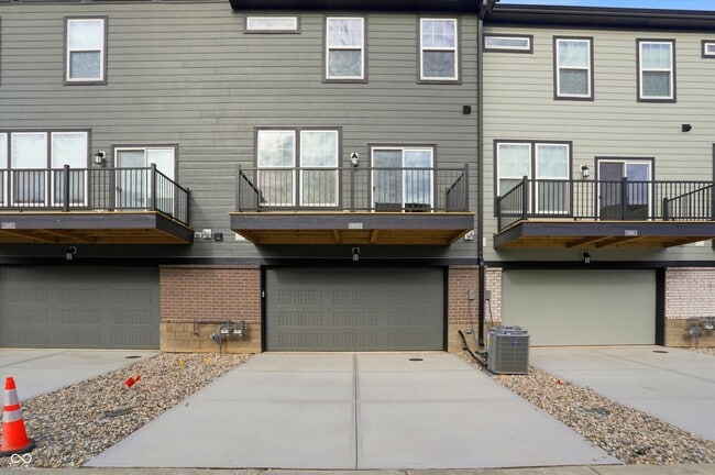 Building Photo - 4902 Gilet Dr