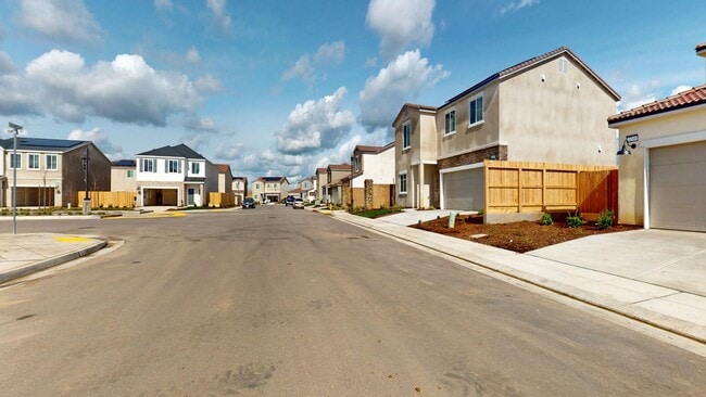 Building Photo - 3249 Carambola Ave