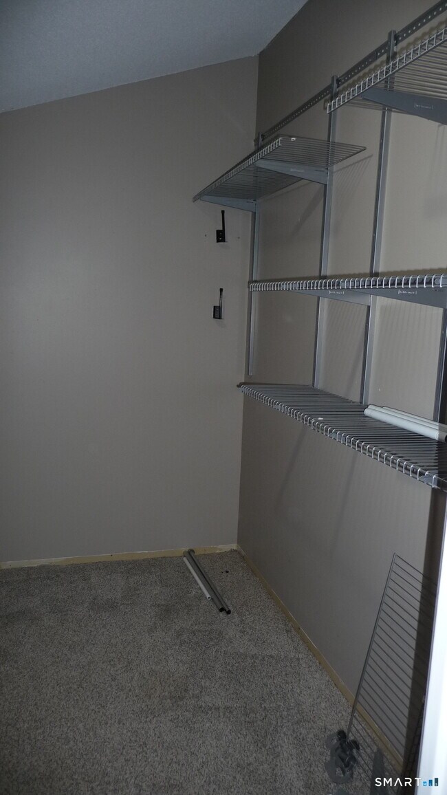 Building Photo - 11 Little River Ln