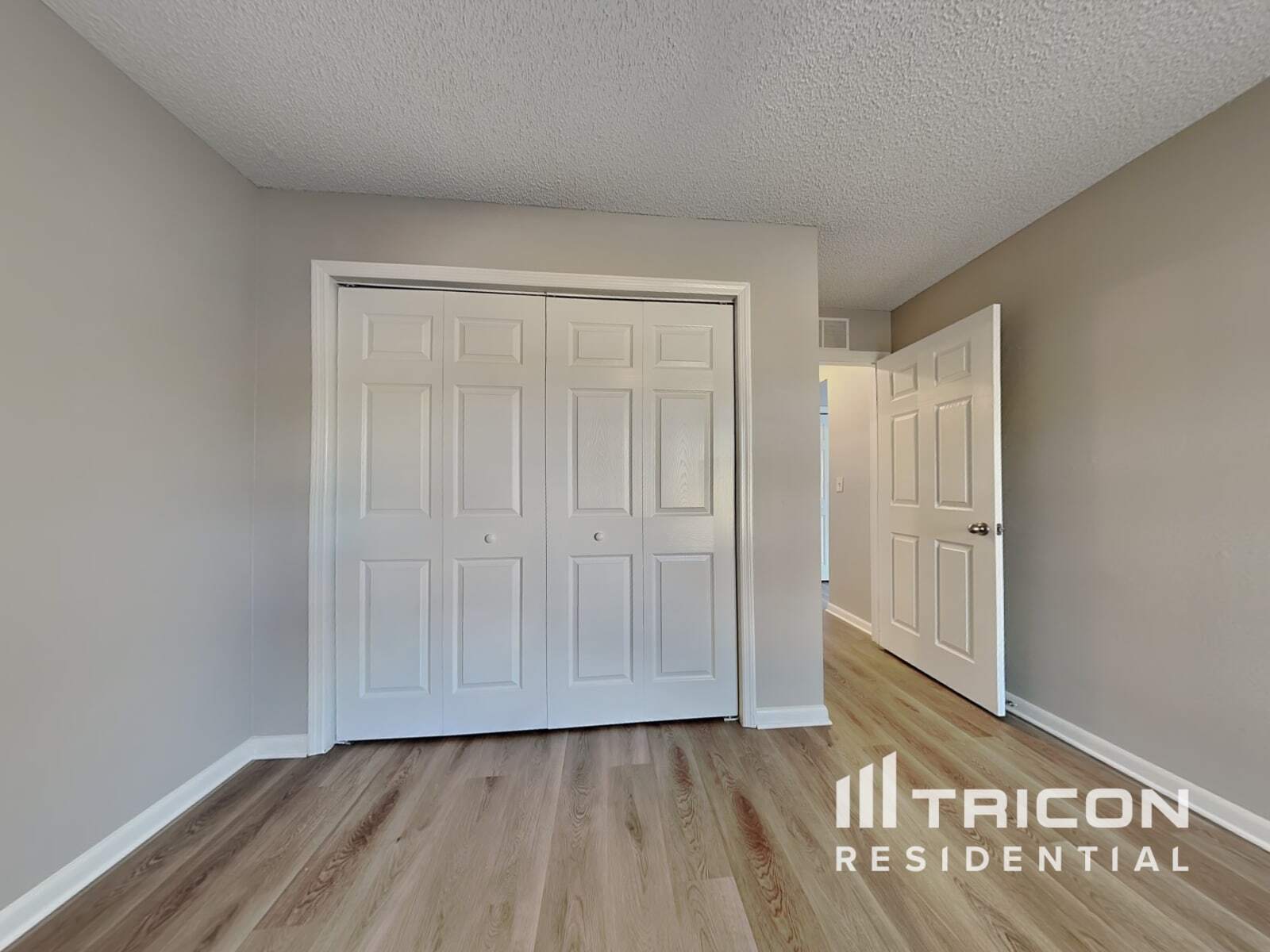 Building Photo - 646 Pine Forest Dr