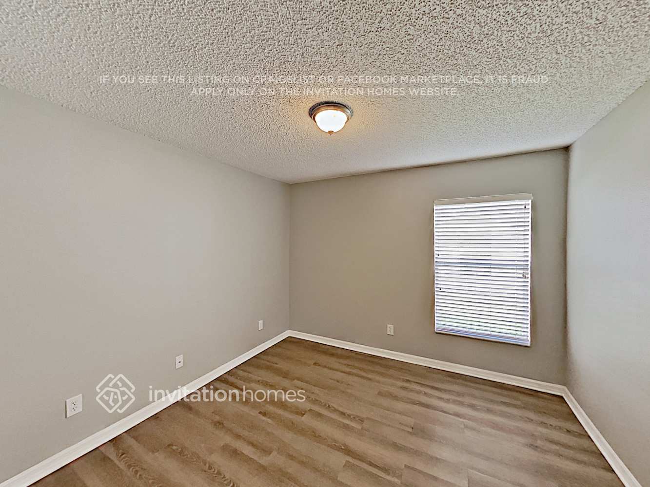 Building Photo - 4860 Manchester Dr