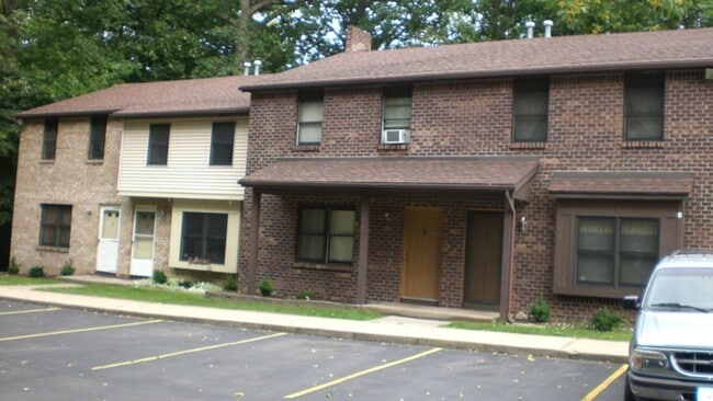 Building Photo - 419 Britton Rd