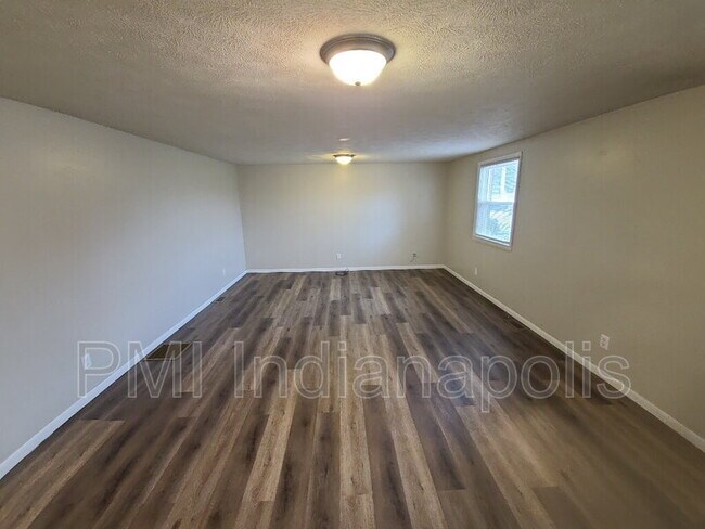 Building Photo - 1902 Rosemont Ave