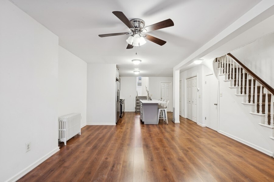 Building Photo - 591 Bramhall Ave