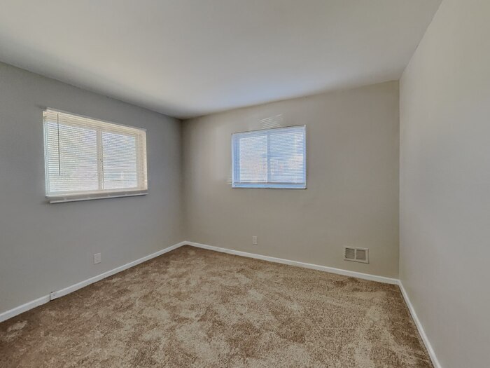 Building Photo - 7 Lucas St