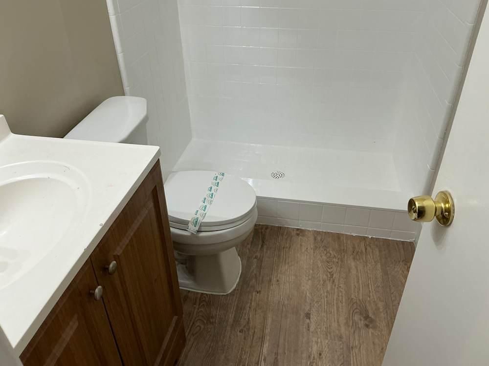 Building Photo - 1116 Willow Ln