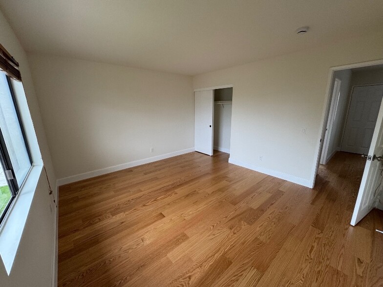 Building Photo - 4035 W 178th St