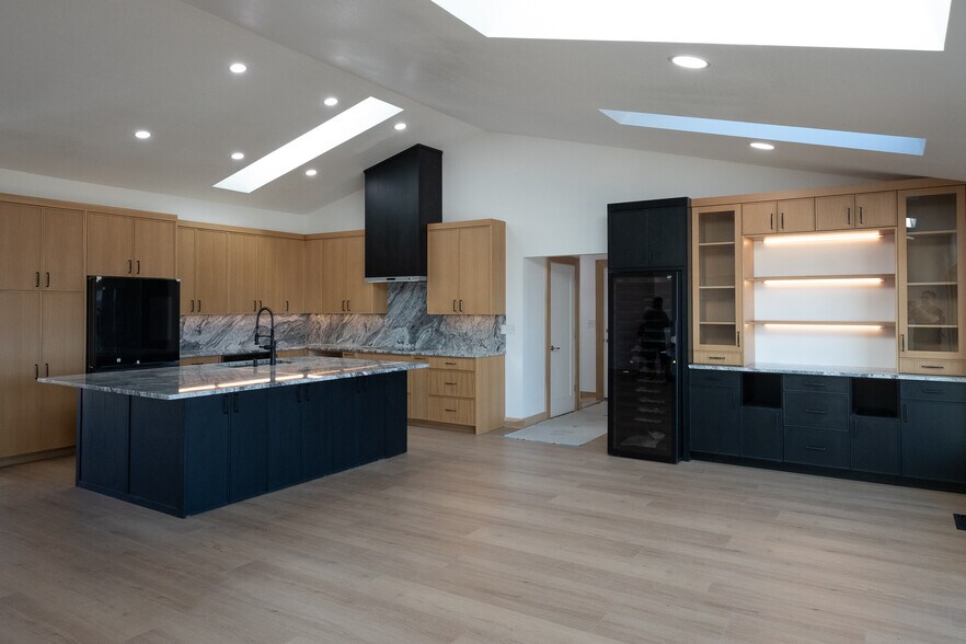Kitchen and Dining - 383 Ridgecrest Dr
