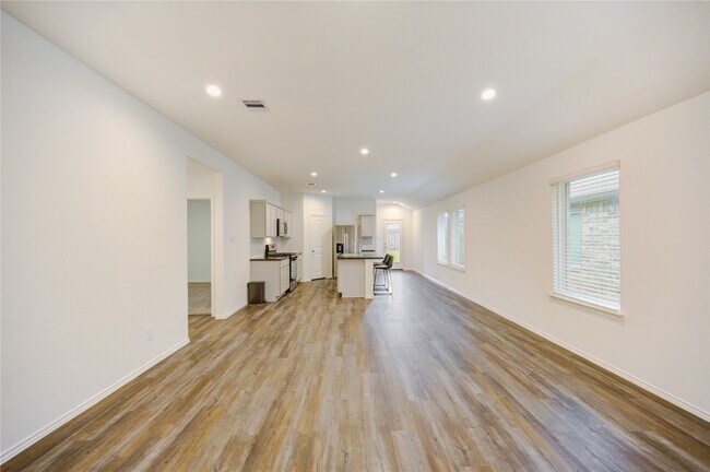 Building Photo - 5618 Redstone Gardens Dr