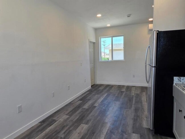 Building Photo - 1819 Oakshire Ct