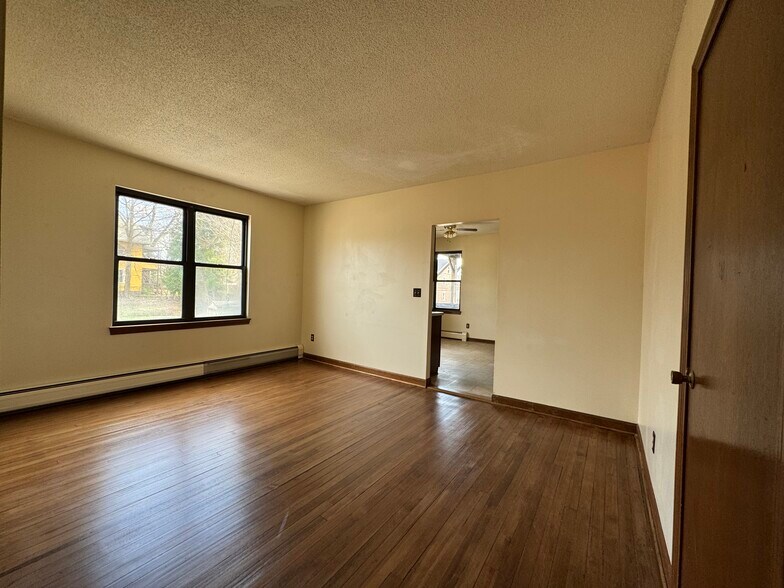 Livingroom - 67 E Main St