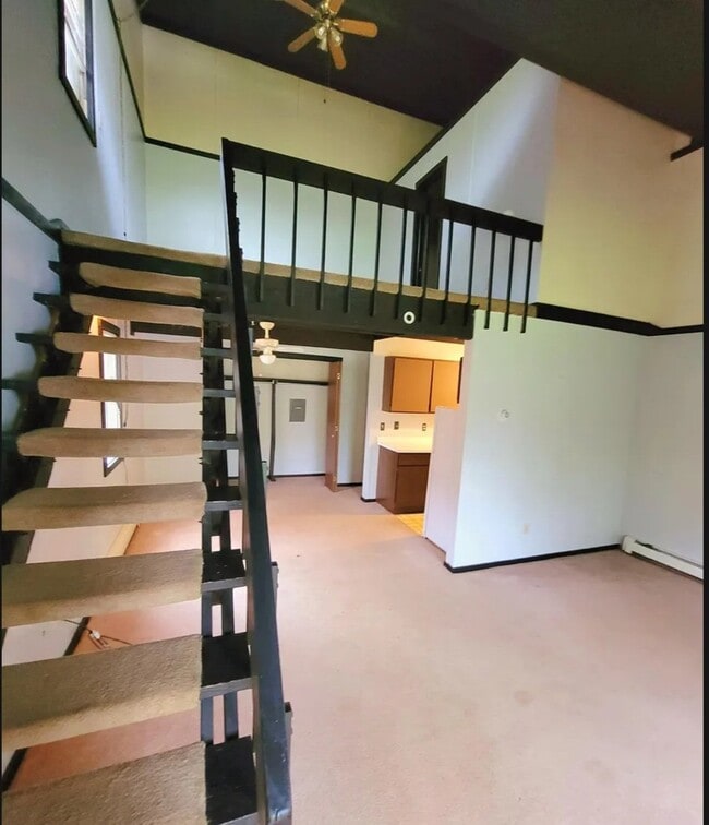 Building Photo - 230 Washington Blvd