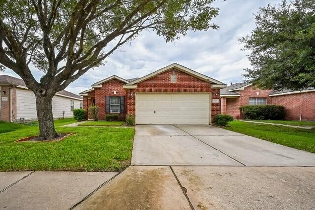 Building Photo - 15503 Western Skies Dr