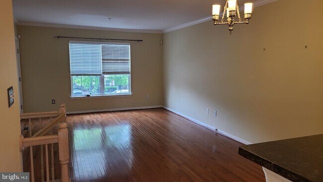 Building Photo - 12820 Rexmore Dr