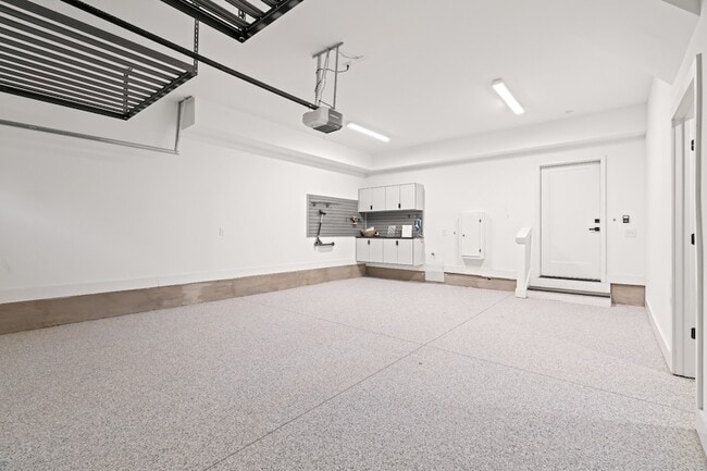 Building Photo - 210 Charlotte Everly Cir