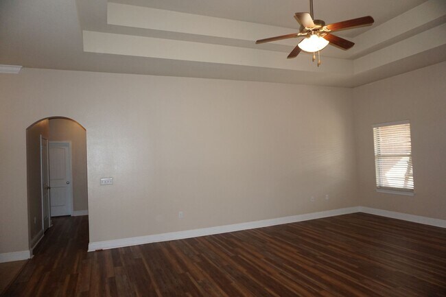 Building Photo - Crestivew: 4 Bedroom in Liberty Oaks