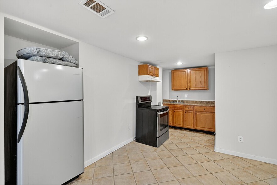 Building Photo - 12416 Loft Ln