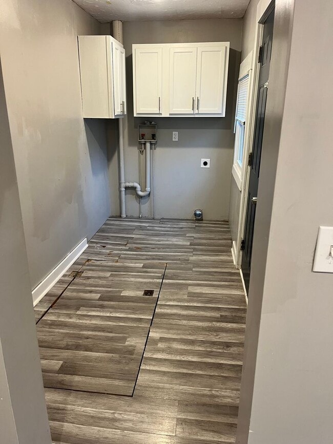 Building Photo - Adorable one bedroom ranch