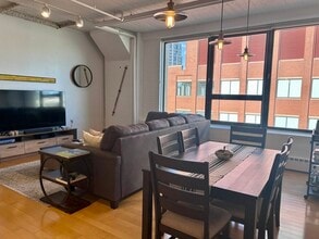 Building Photo - 210 South St