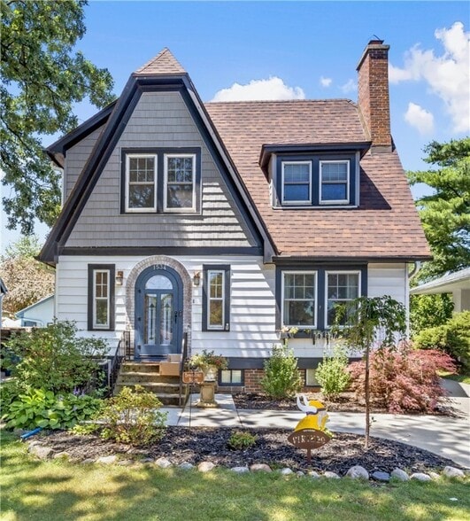 Primary Photo - 1534 42nd St