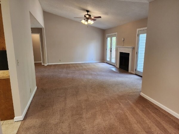 Building Photo - 7875 Saundersville Rd