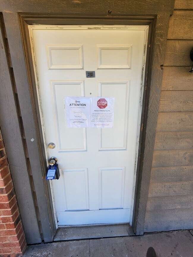 Building Photo - 1 bed 1 bath condo