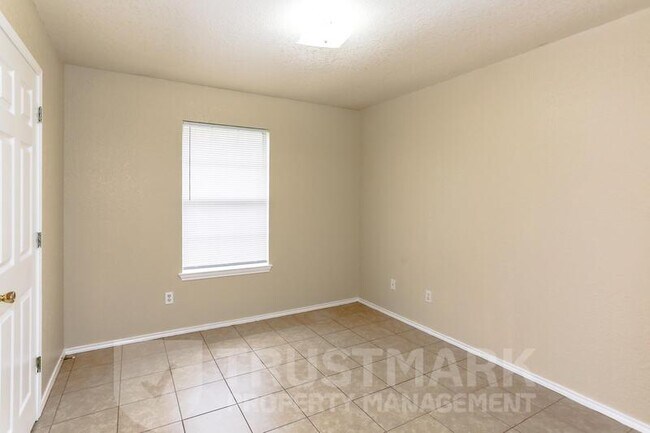 Building Photo - 4409 July Dr