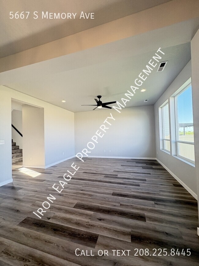 Building Photo - 5667 S Memory Ave