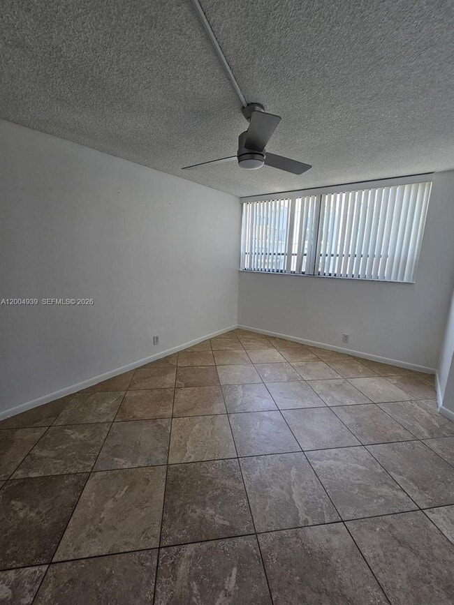 Building Photo - 1880 N Congress Ave