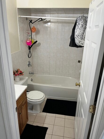 Building Photo - 566 Pennsylvania Ave