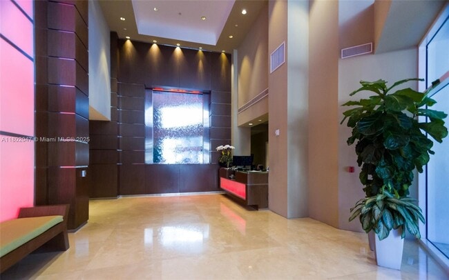Building Photo - 4775 Collins Ave