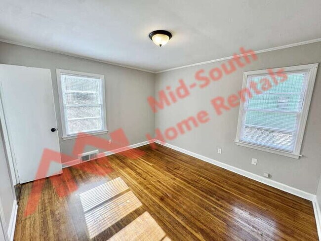 Building Photo - 1051 Mosby Rd