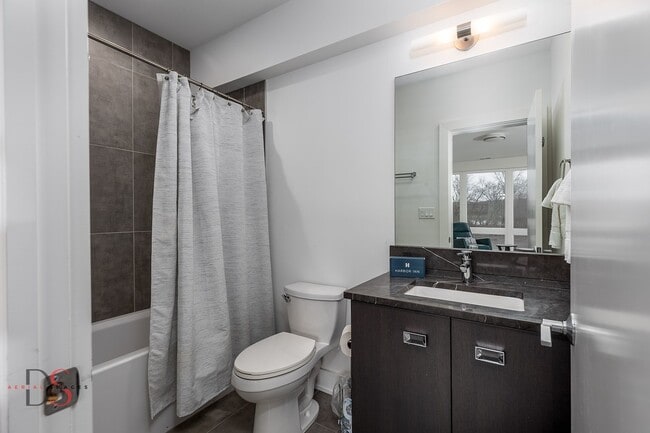 Building Photo - 43 Windward Way