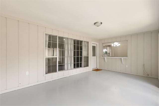 Building Photo - 2825 Knollwood Dr