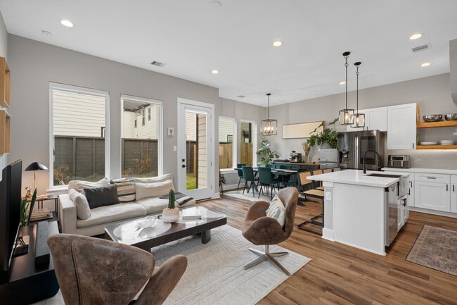 Primary Photo - 5903 Wheatley Holw Ln