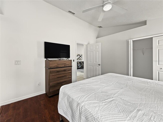 Building Photo - 8105 Santee Dr