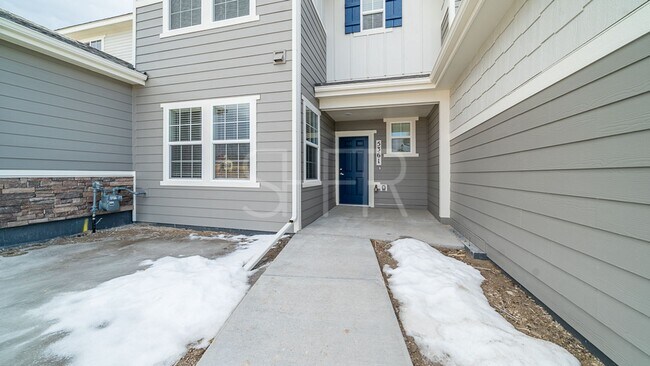 Building Photo - 3 Bedroom Townhouse in Wolf Ranch