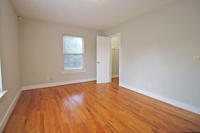 Building Photo - 1141 Virginia St