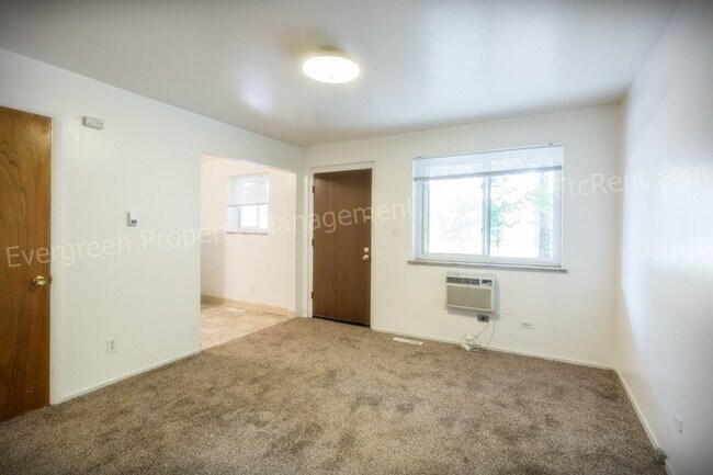 Building Photo - 1101 Emigh St