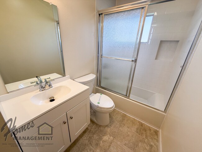 Building Photo - Homes Management - 3 Bed, 2 Bath San Marcos Home