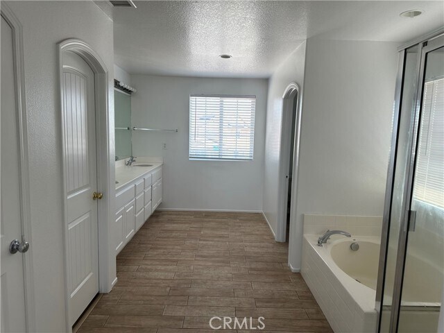 Building Photo - 12918 Clovis Ct