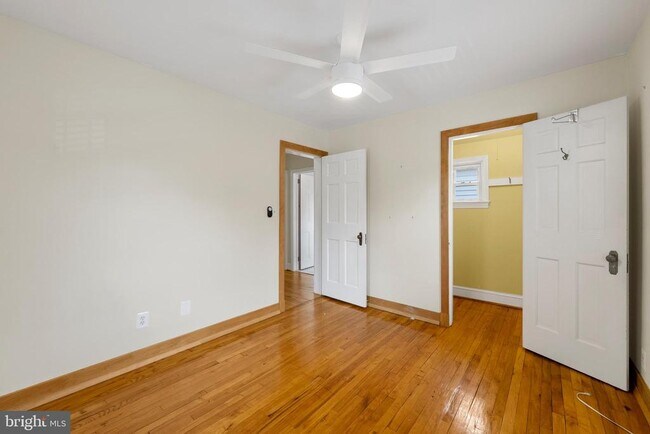 Building Photo - 621 S Taylor St