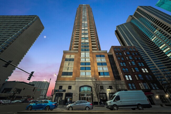 Building Photo - 1160 S Michigan Ave