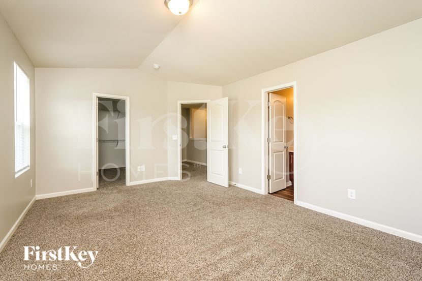 Building Photo - 108 Bedrock Ct
